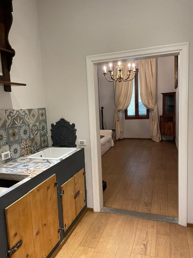 Borgo Pinti Suites Le Stanze Dei Nobili Florence Luaran gambar