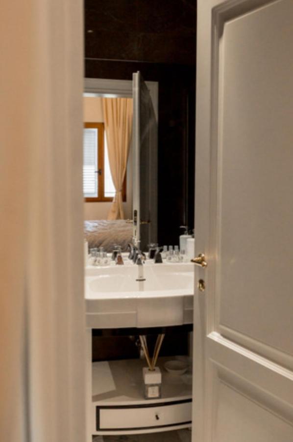 Borgo Pinti Suites Le Stanze Dei Nobili Florence Luaran gambar
