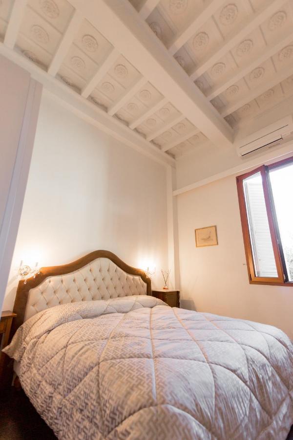 Borgo Pinti Suites Le Stanze Dei Nobili Florence Luaran gambar
